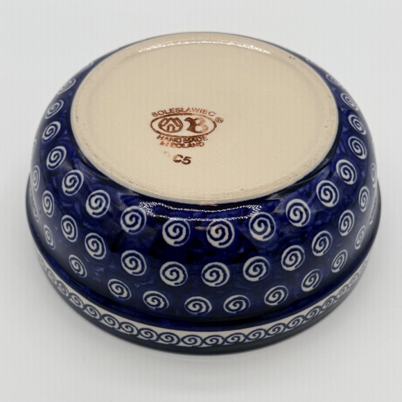 Boleslawiec Polish Pottery Serving Bowl Blue Spiral Pattern 7.5" Handmade - Picture 2 of 4